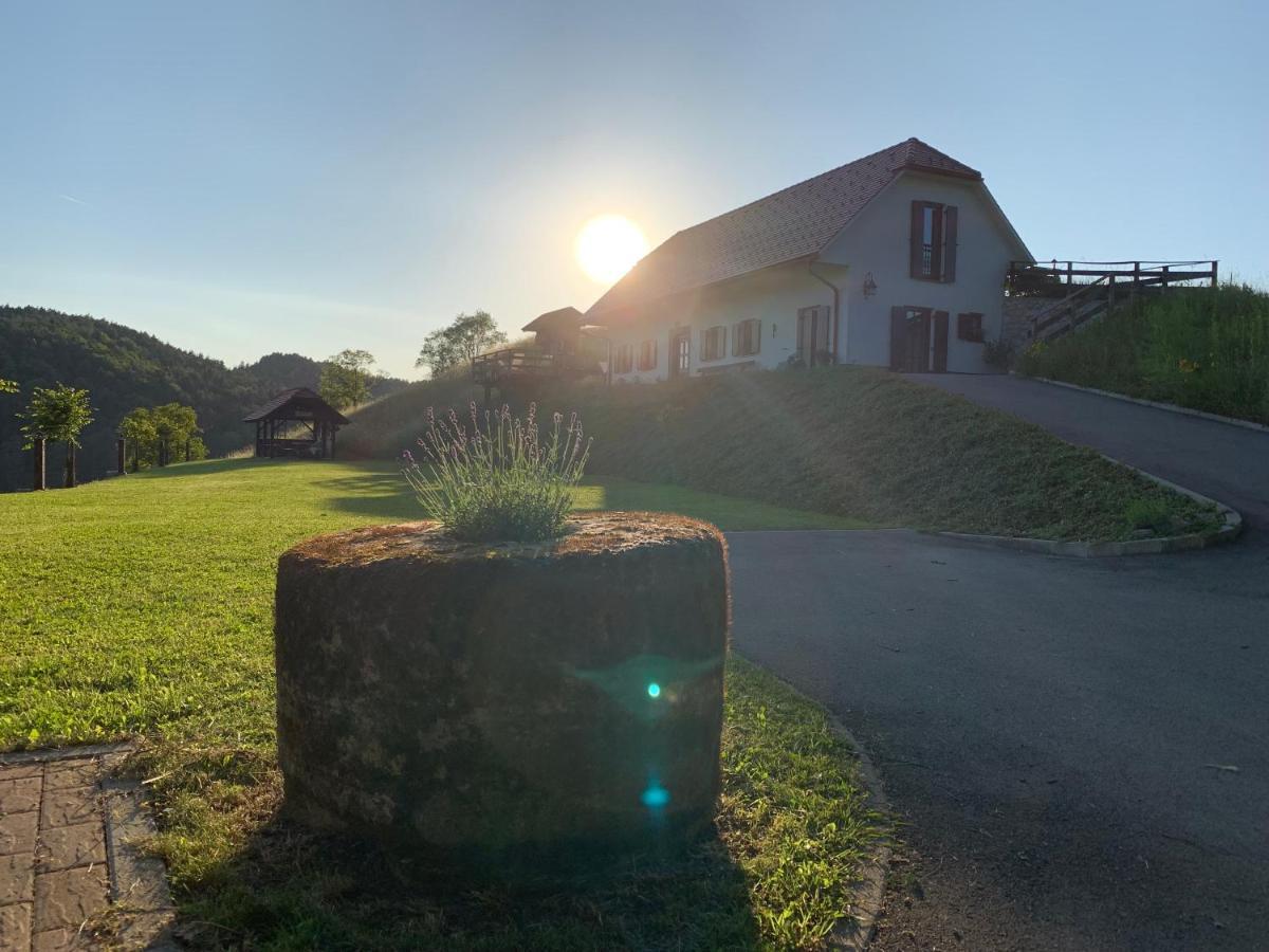 Tourist Farm Artisek Villa Store Kültér fotó