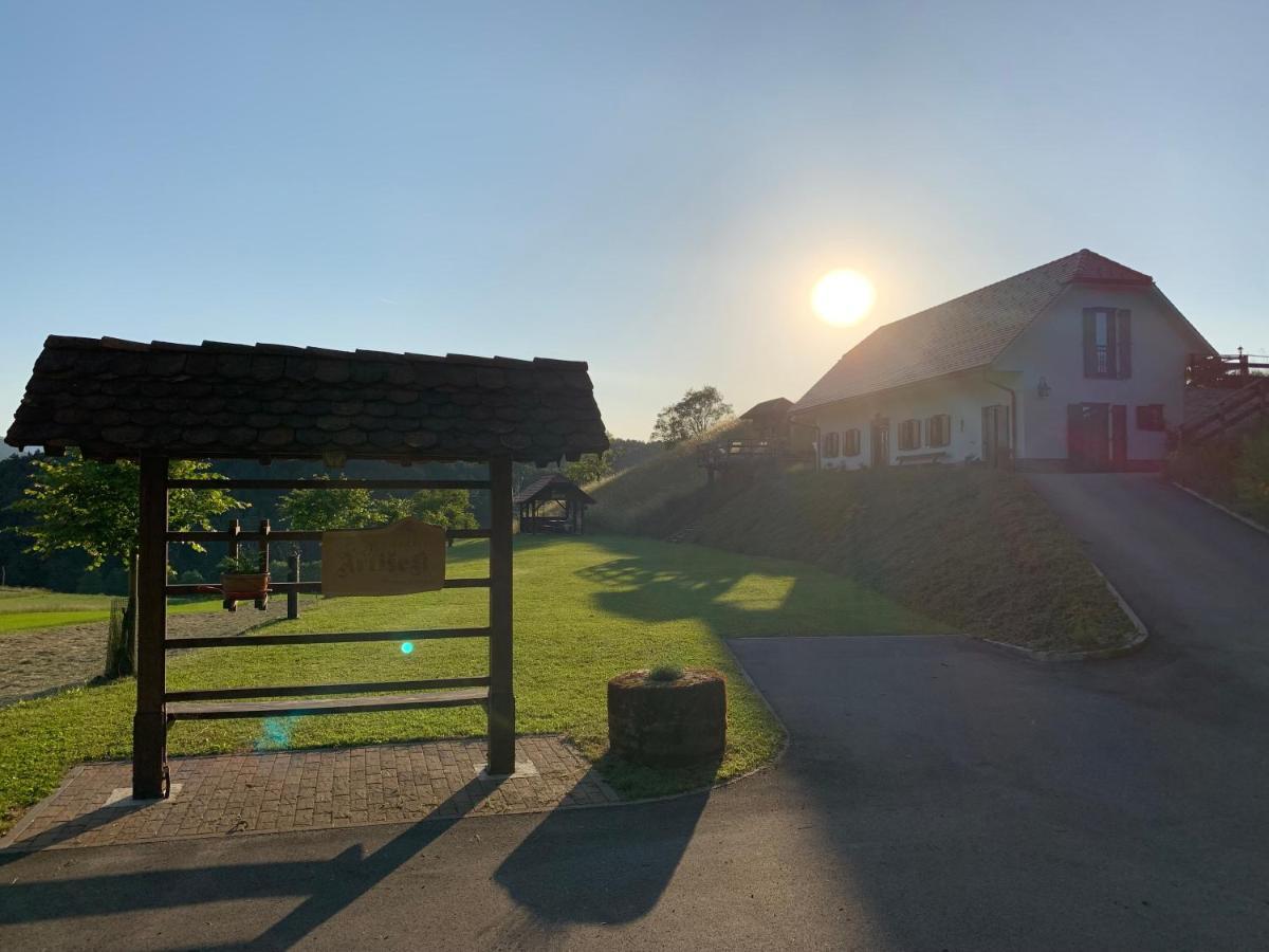 Tourist Farm Artisek Villa Store Kültér fotó