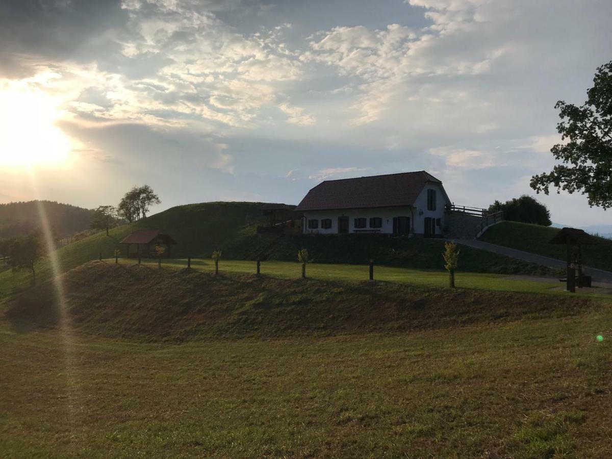 Tourist Farm Artisek Villa Store Kültér fotó
